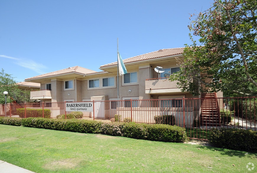 P Street Family Apartments | Bakersfield, CA | ForRent.com