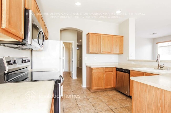 Photo - 3213 S 103rd Dr