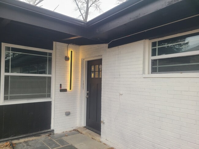 Photo - 336 Oakwood St