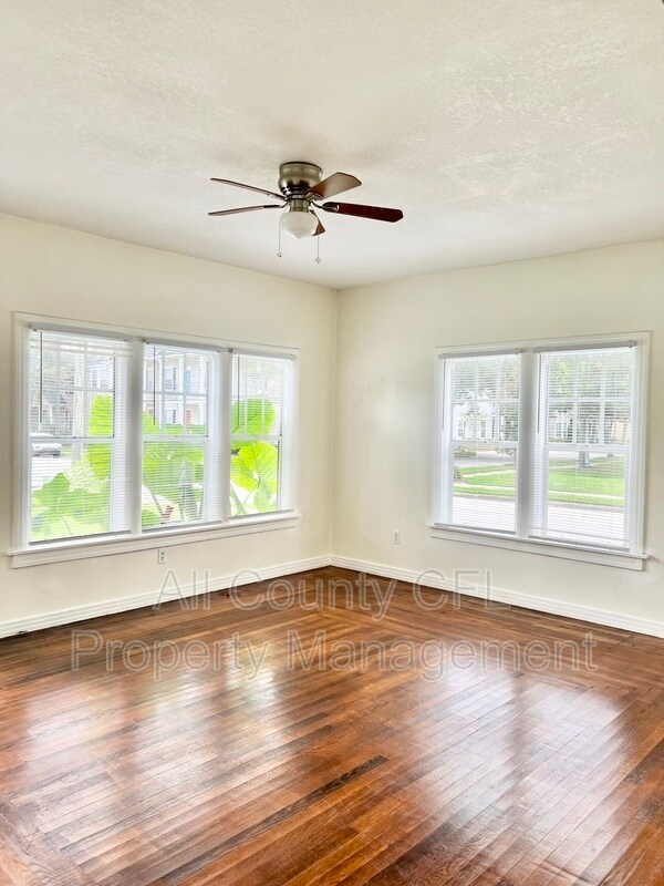 Photo - 1300 Indiana Ave Unidad A