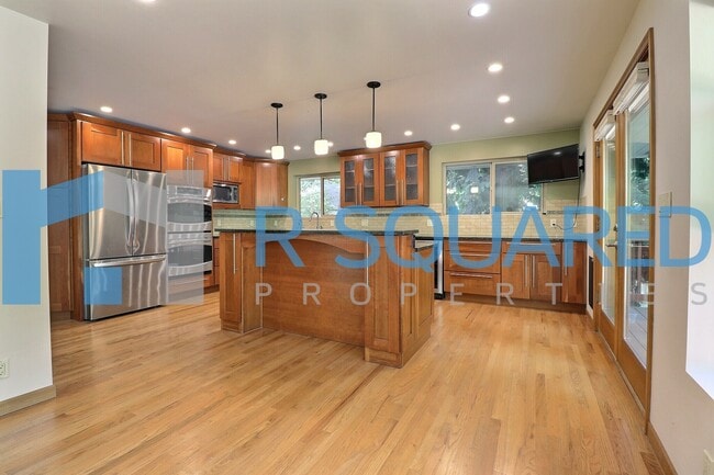 Photo - 307 Slater St