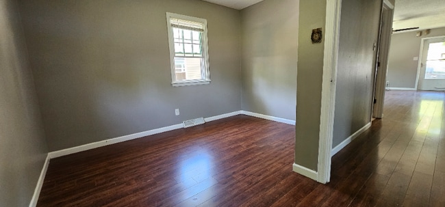 Photo - 528A E Gordon St