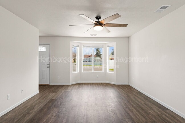 Photo - 14410 E Heroy Ln