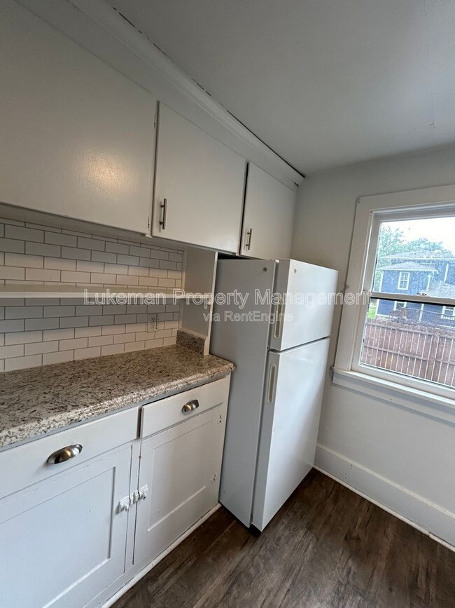 Photo - 515 Village St