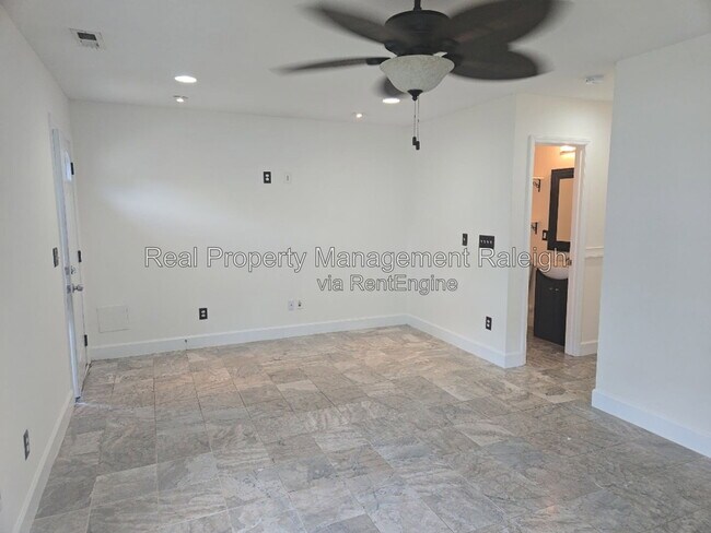 Photo - 2607 Dwight Pl