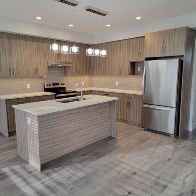 Photo - 250 Nickel Rd