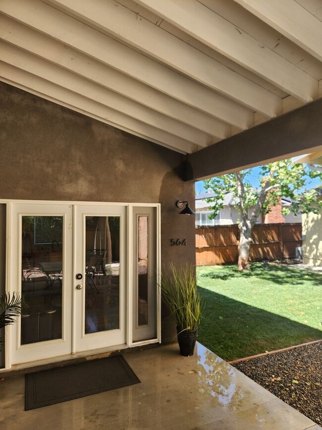 Upgraded Home Next to Chapman University - Upgraded Home Next to Chapman University