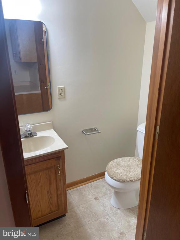 Photo - 14 Colonial Dr