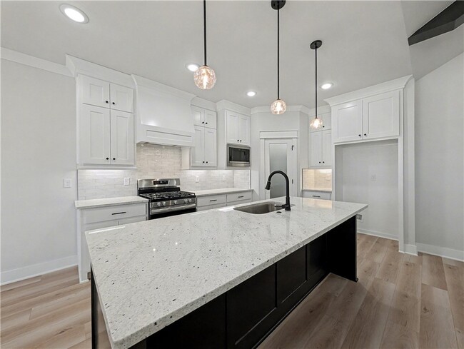 Photo - 7842 Scenic Vly Ave