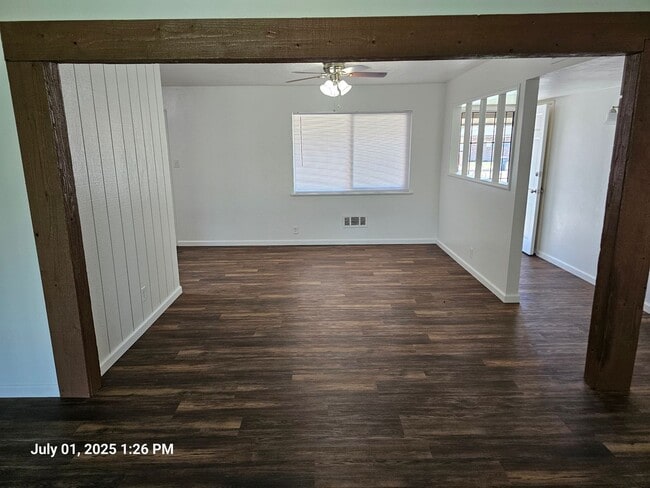 Photo - 1706 E Burton Ave