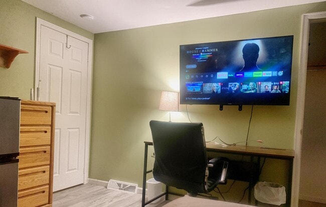 Photo - 700 Jamesville Ave