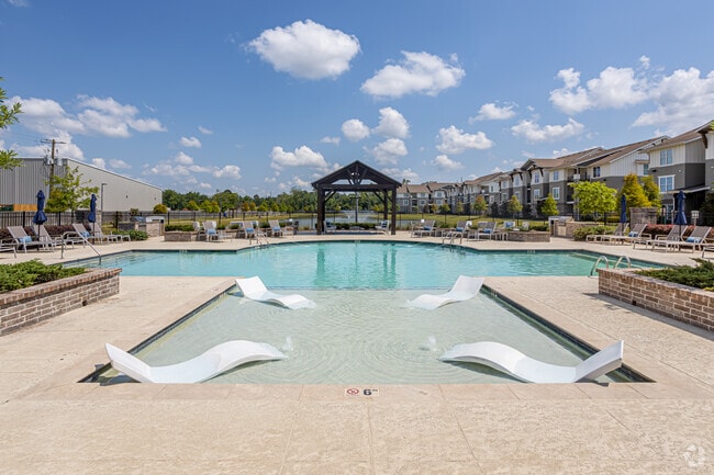 Pool Area - Silver Oaks Rental