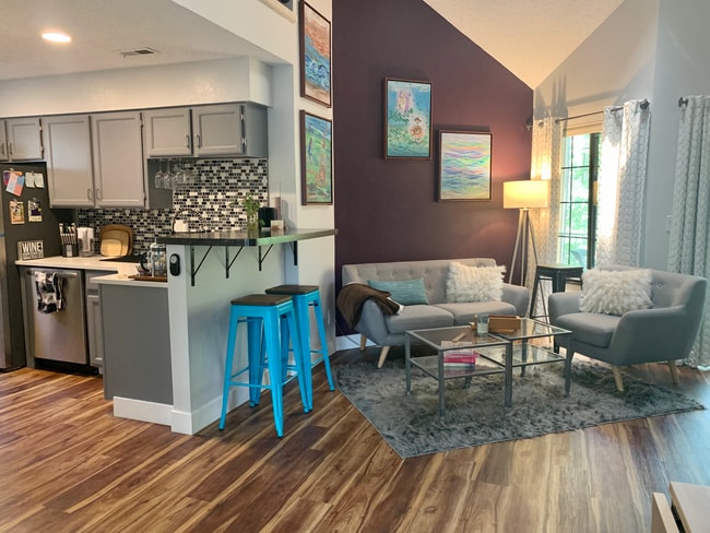 Photo - 4791 White Rock Cir Unidad #F