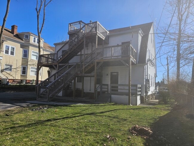 Building Photo - 3 Brookline St Unit 1