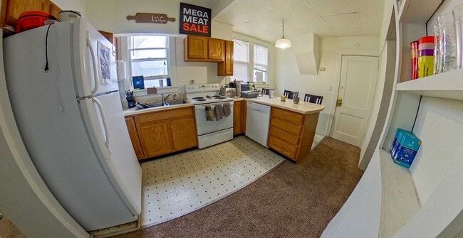 Building Photo - 512 Bluemont Ave Unit 1