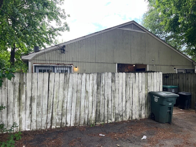 Photo - 1365 Garden Rd