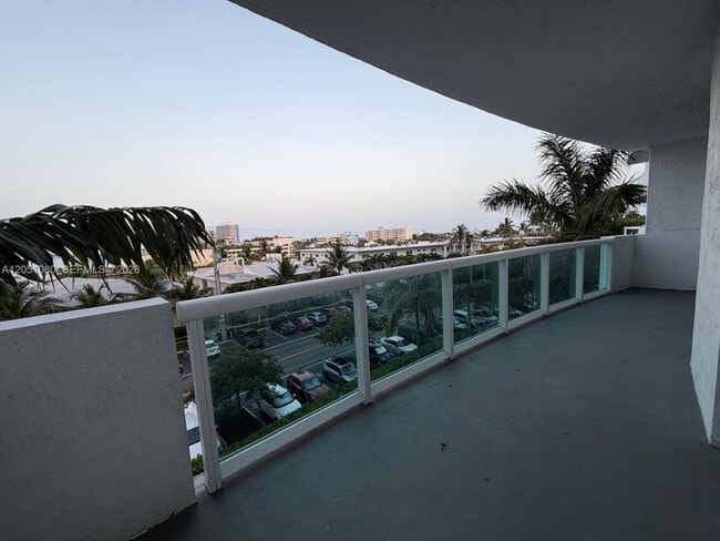 Photo - 7910 Harbor Island Dr Unidad 402