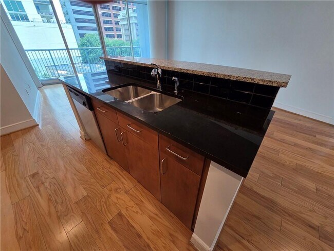 Photo - 44 Peachtree Pl NE Unit 730