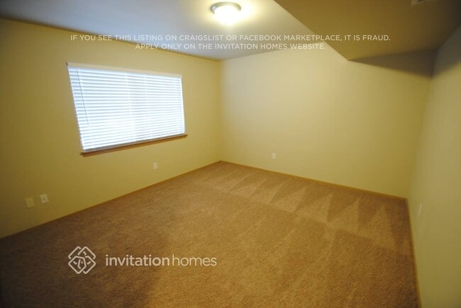 Photo - 15711 24th Ave E