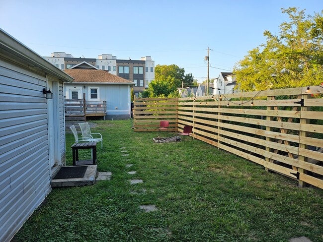 Building Photo - 114 Lucile St Rental