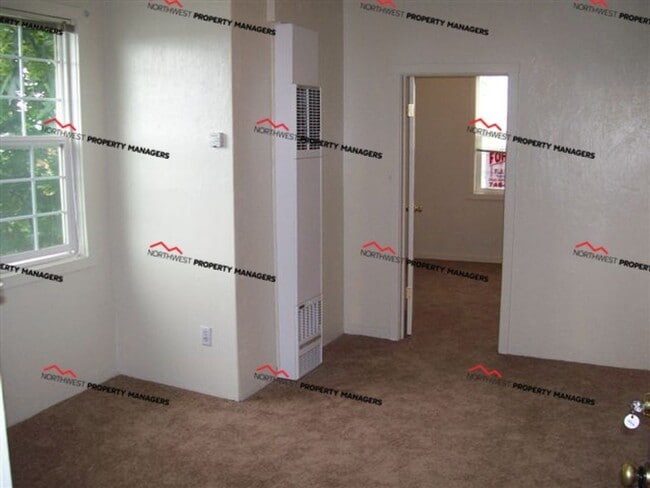 Photo - r174a Unit #2