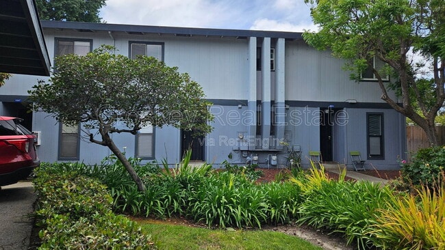 Building Photo - 1349 Tree Garden Pl