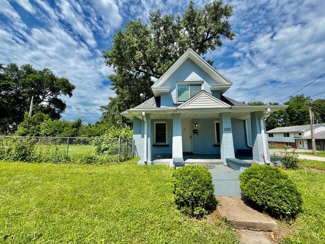 Building Photo - Charming 2 bed-1 bath in Bloomington