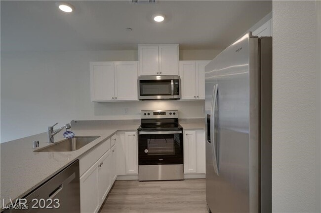 Photo - 9923 Daffodil Hls St