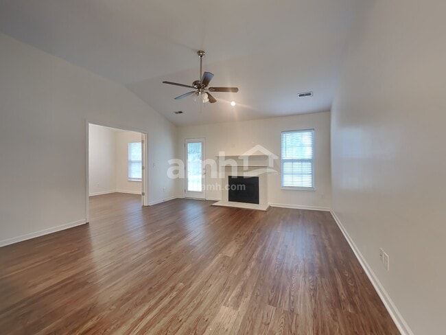 Photo - 1323 Lantern Rd