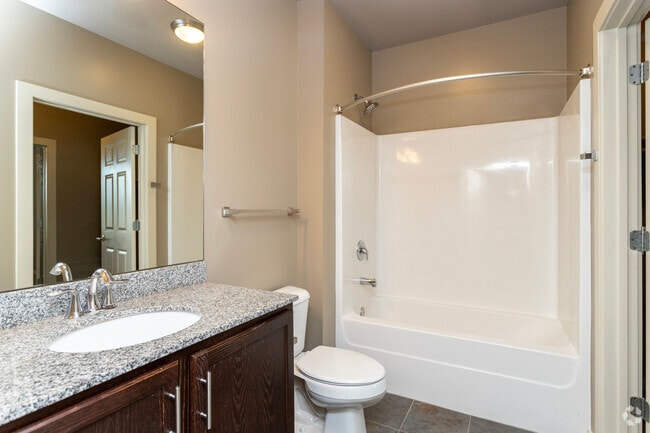 1BR, 1BA - Goldenrod 2