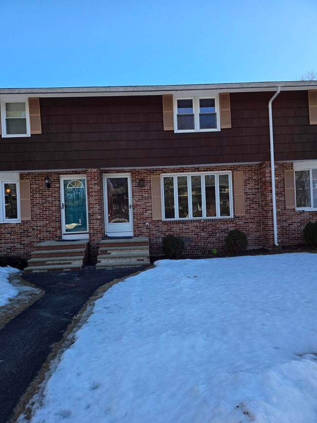 Front Entrance - 39 Villa Rd