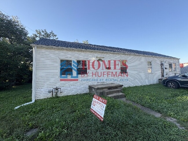 Photo - Two Bedroom Duplex | North Side Location