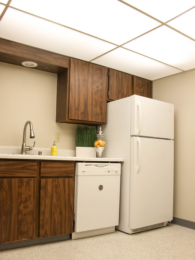 Photo - The Lakes Apartments