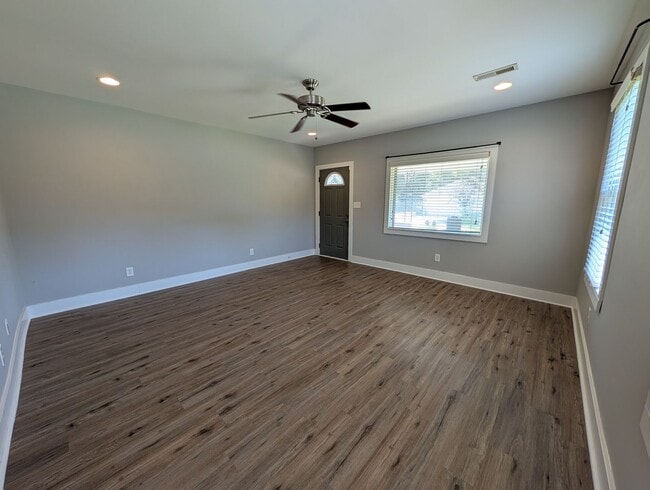 Photo - 3704 Fairview St SW