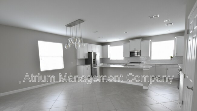 Photo - 869 Brutus Terrace