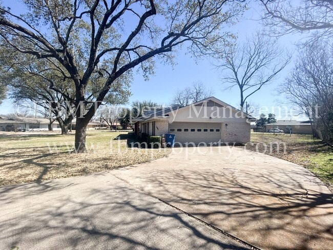 Photo - 1005 Sunset Dr