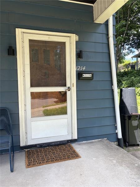 Photo - 1214 Goe Ave