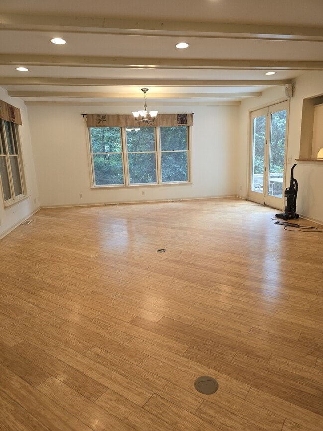 Living room - 176 Primrose Dr