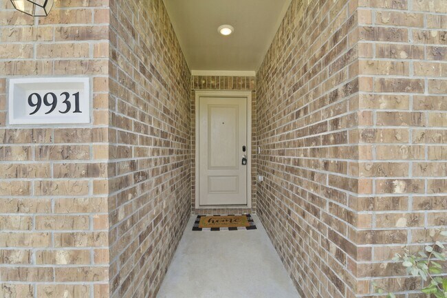 Photo - 9931 Cliffside Rdg