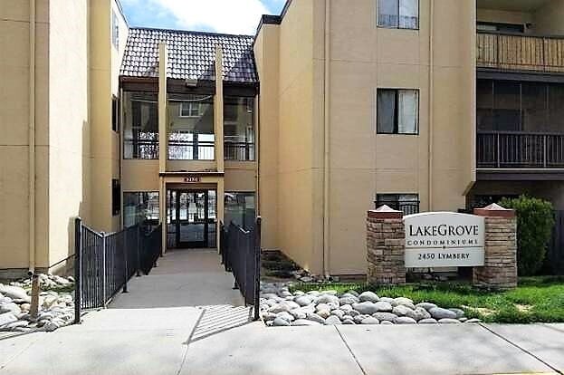 Building Photo - 1/2 Off 1st Months Rent! Great Studio unit... Rental