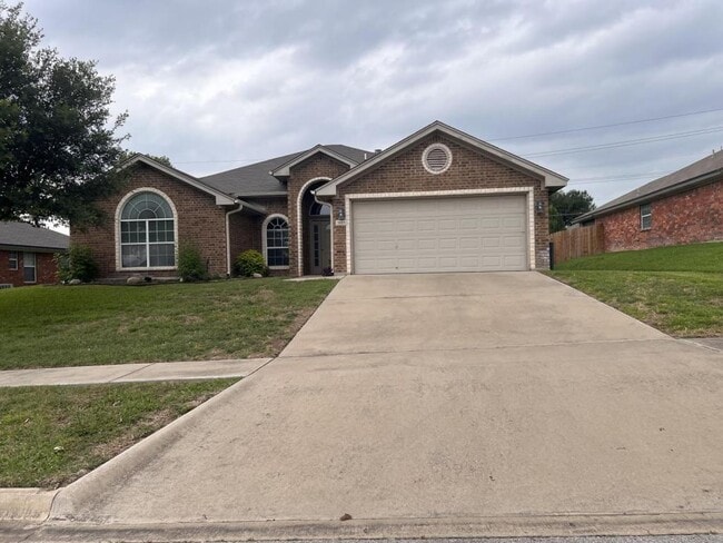 Building Photo - 5615 Drystone Ln
