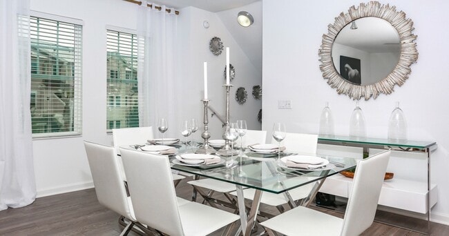 Photo - Oasis at Shingle Creek