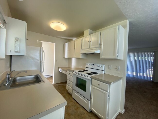 Photo - 2909-2911 E. 33rd Ave Unidad 2911 E. 33rd Ave