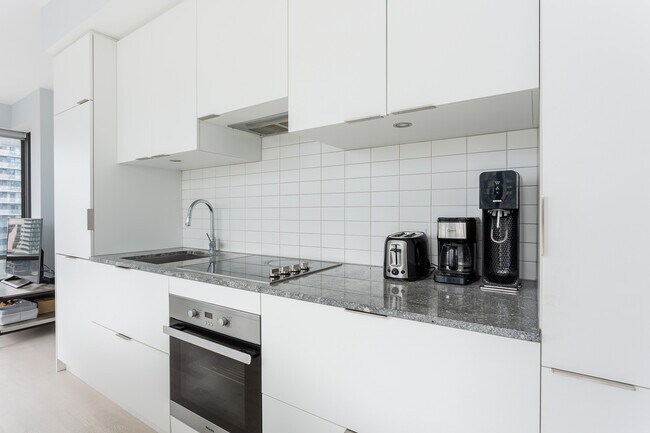 Photo - 5 St Joseph St Unit 1402