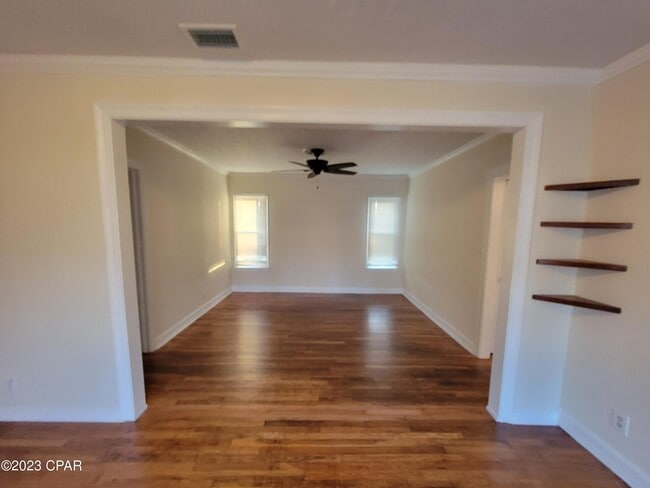 Photo - 317 S Macarthur Ave
