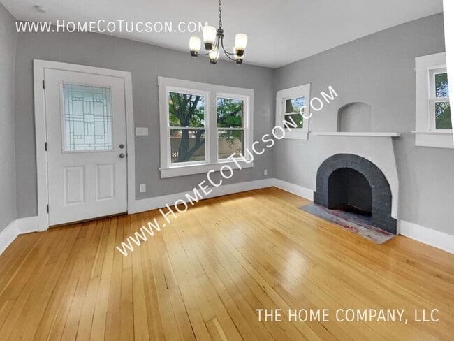 Photo - 1401 N Camilla Blvd