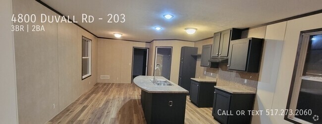 Building Photo - Beautifully Renovated 3-Bedroom Home with ... Unit 203