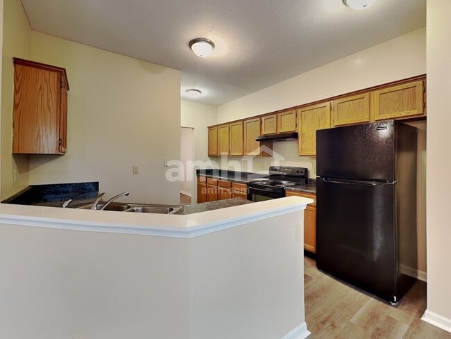 Photo - 1131 Clark Dr