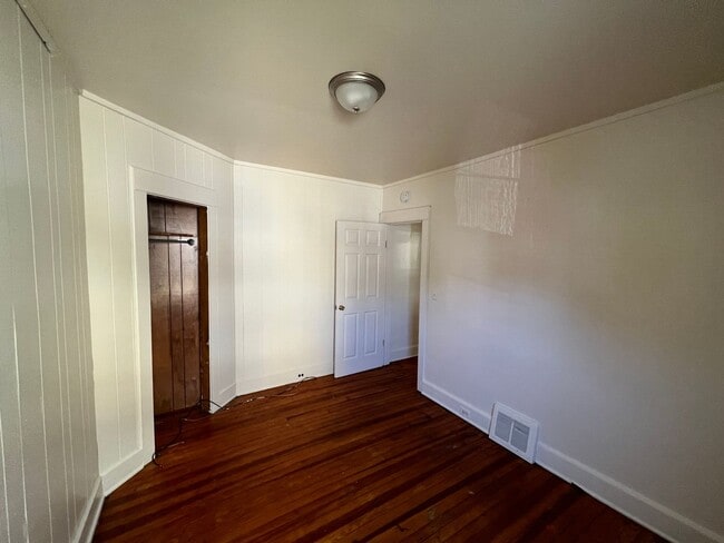 112 Adams Ave Unit 1st floor