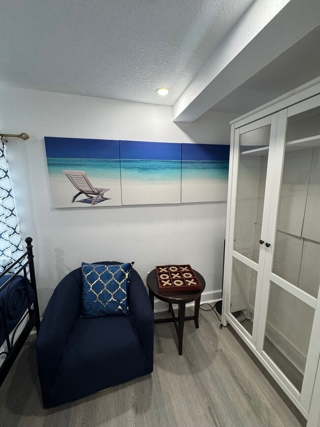 Photo - 104 E Euclid Ave